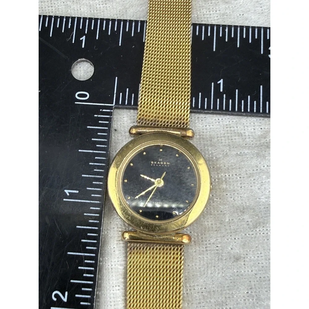 Vintage Skagen Watch Women Black‎ Dial Gold Tone 6.5